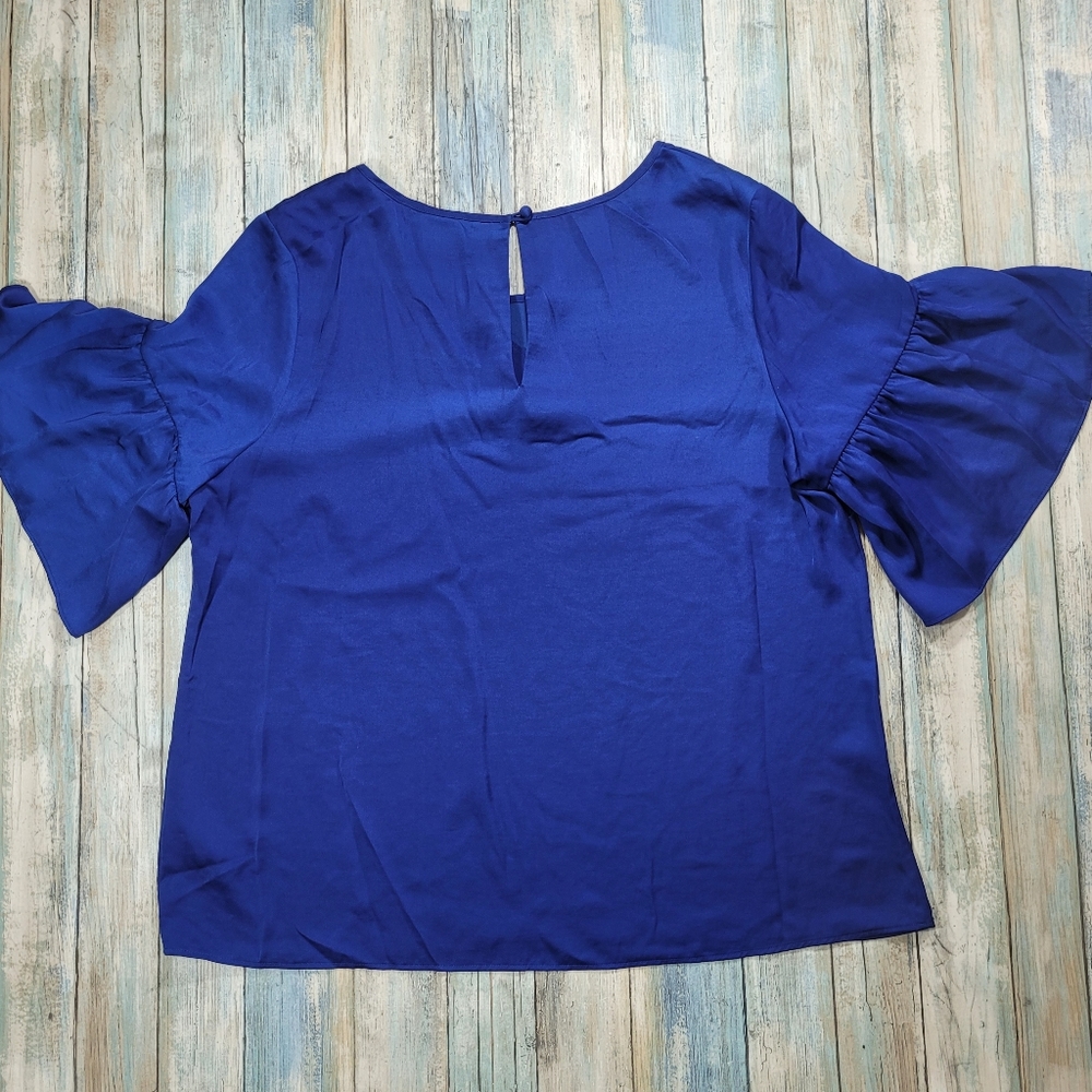 Cabi Flutter Sleeves Top. - image 2